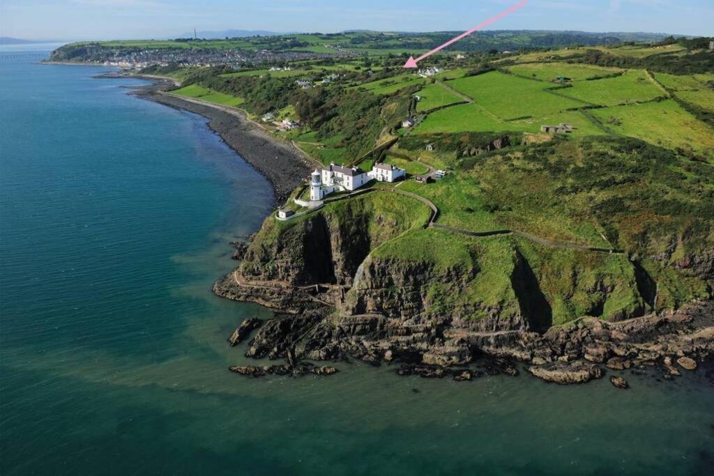The Pink Cottage Upstairs Suite & Garden Summer Room Whitehead Eksteriør billede