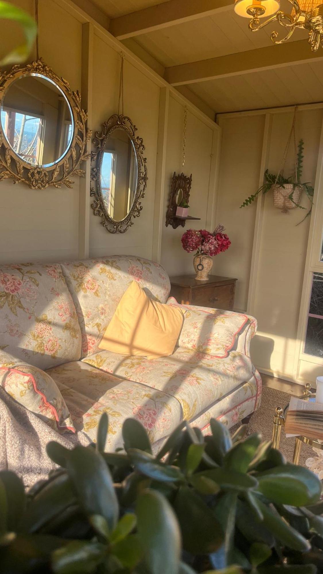 The Pink Cottage Upstairs Suite & Garden Summer Room Whitehead Eksteriør billede